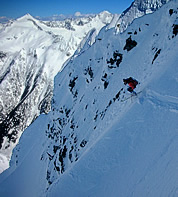 Ross Peritore skiing Mt. Formidable. © Sky Sjue