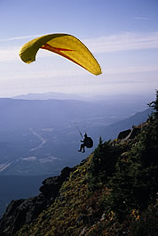 Paragliding from Mailbox Peak. © Mark Dale 