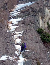 Wayne Wallace leading the “Blue Moon” crux, Mount Snoqualmie. Photo © Craig Gyselinck.