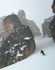 Tom Janisch skiing the NE Couloir, Tower Mountain. Photo
        © Lowell Skoog.