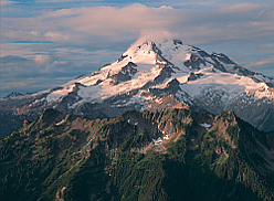 Glacier Peak over Grassy Point.  Photo © Kevin Thurner.